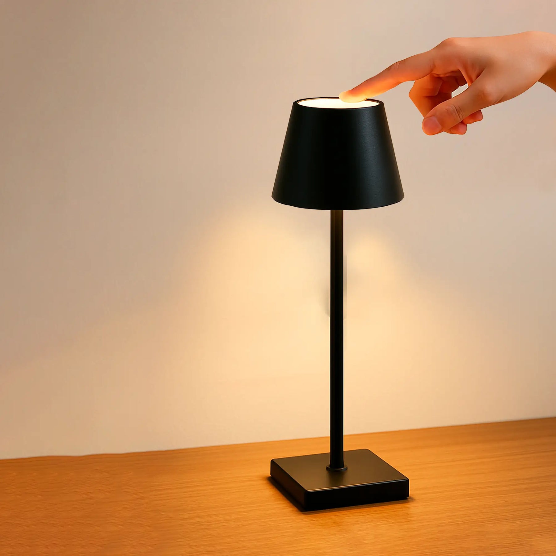 Luminária de Mesa Modelo Abajur Marrausi